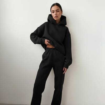 Soft loungewear set for women in premium cosy fabric – Amélia by Avery Lane